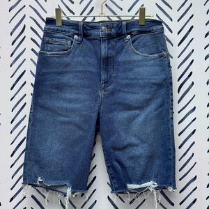 Good American High Rise Bermuda Shorts - 6/28